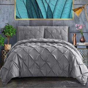 Modern, grey, tufted, full size duvet cover with 2 pillow shams